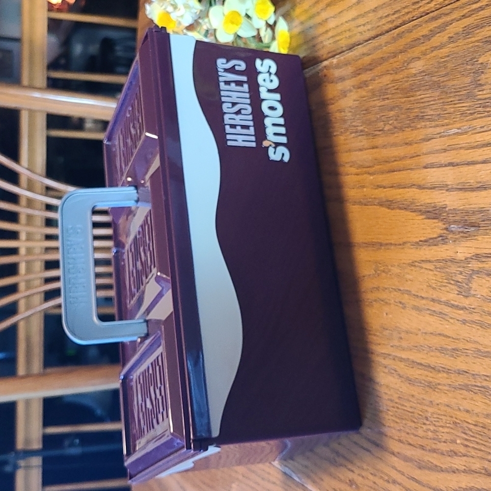 Hershey's S'mores storage box